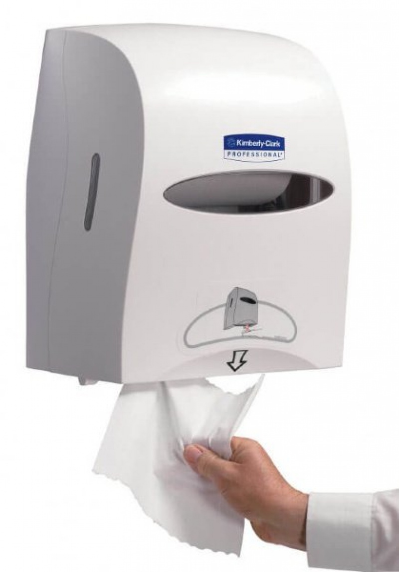 6238 Бумажные полотенца в рулонах Kleenex Ultra белые двухслойные (6 рул х 180 м)