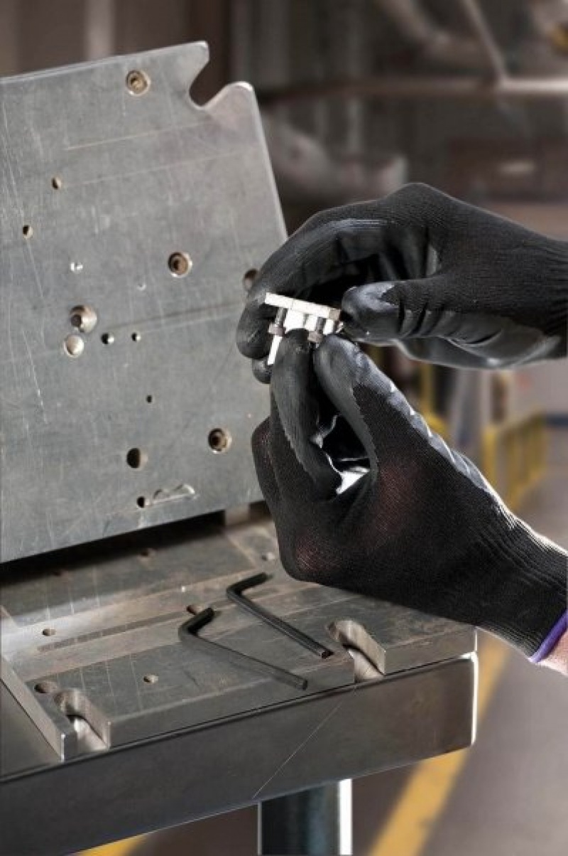 Перчатки с полиуретановым покрытием JACKSON SAFETY* G40