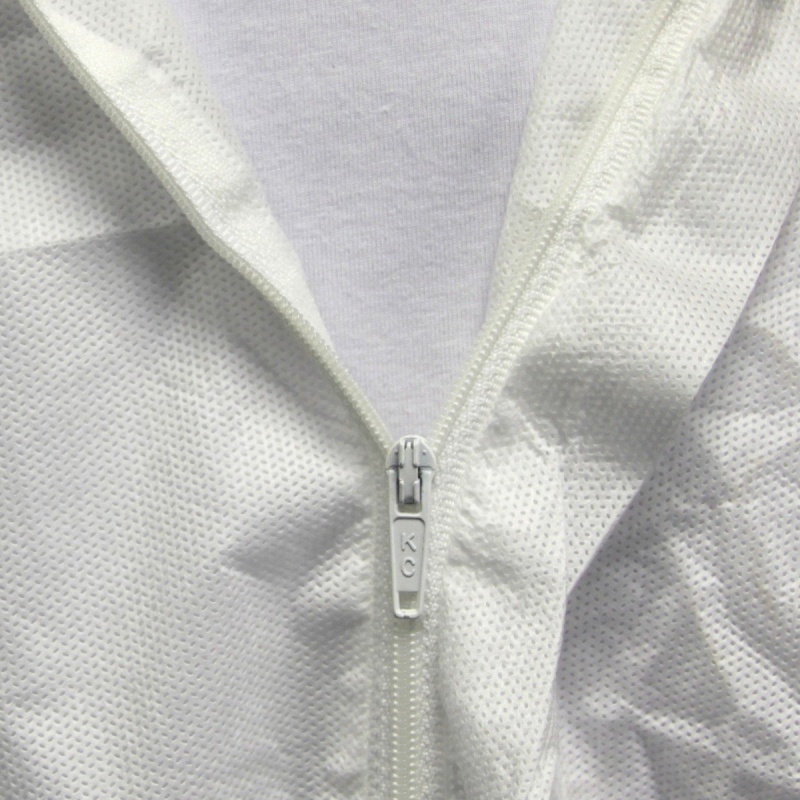 Воздухопроницаемый комбинезон для защиты от брызг и твёрдых частиц Kimberly-Clark KleenGuard A25+, белый, коробка 25 шт.